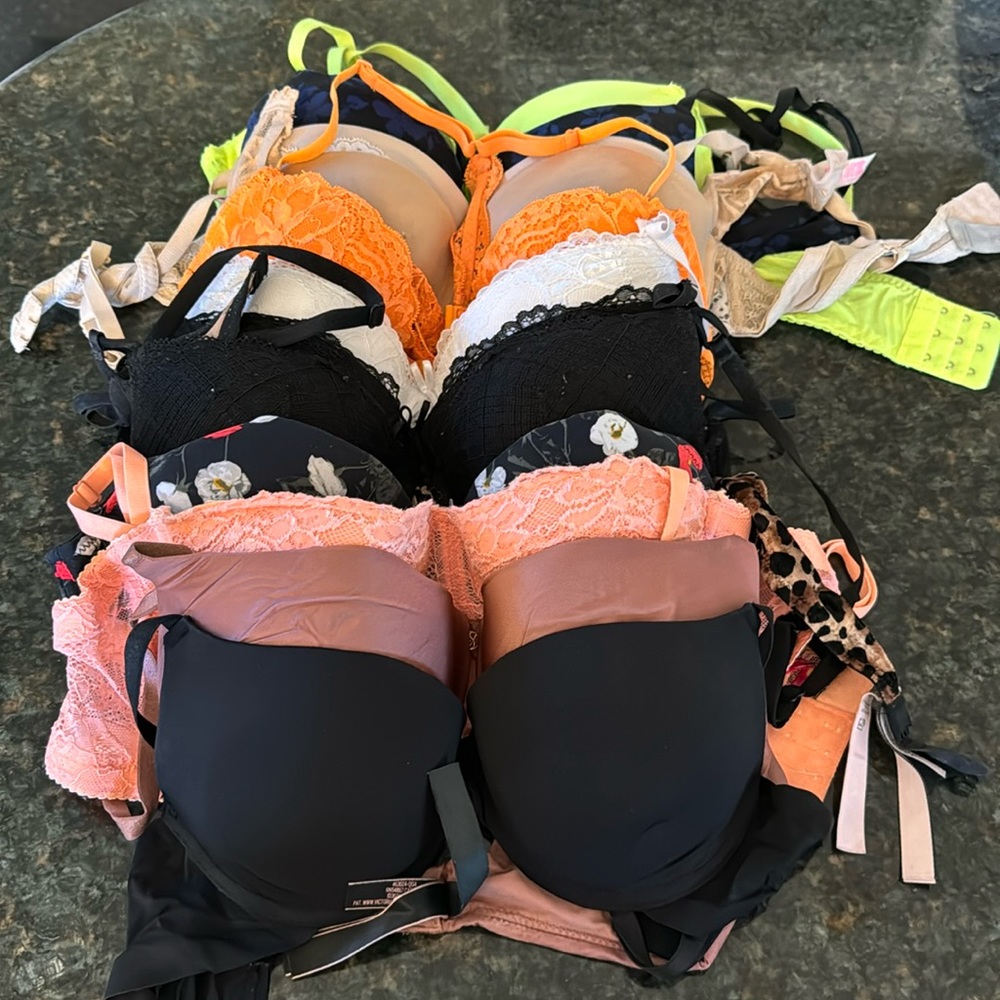 Lot of 12 push up bra variety size 34A - 32B Victoria Secret Bra Calvin Klein’s